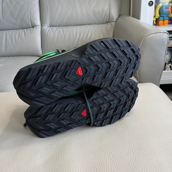 NWT - Salomon Men’s Odyssey Elmt Mid GTX Sneaker - US 9.5 / EU 43 1/3 - Picture 7 of 12